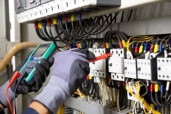 24/7 emergency electrical repair services